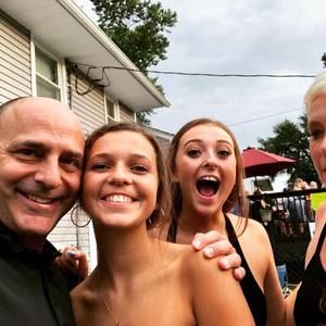 Meet your Posher, Monica